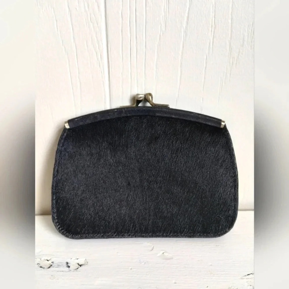 Fossil Wallet Clutch in Black Party Evening Wallet Leather Fur Kisslock - Picture 1 of 6